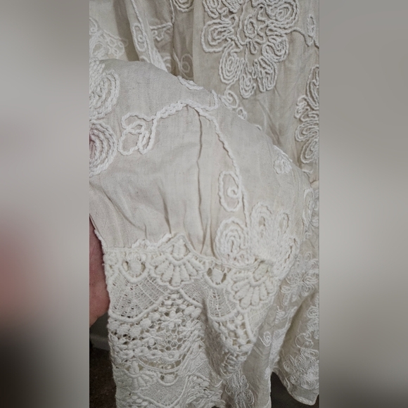 BTFL LIFE Romia Embroidered Lace Crochet Floral Button down dress.Off White. SM - Picture 14 of 16